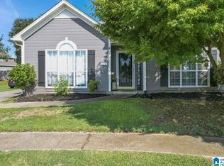 172 Stonebridge Cir, Pelham, AL 35124