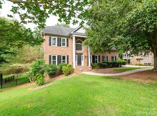 1921 Kilmonack Ln, Charlotte, NC 28270