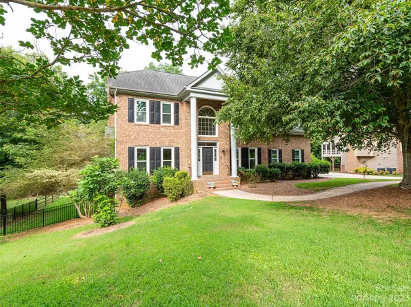 1921 Kilmonack Ln, Charlotte, NC 28270