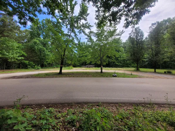 152 Road 1353, Mooreville, MS 38857
