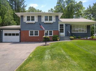 6 Ridgewood Ter, Poughkeepsie, NY 12603