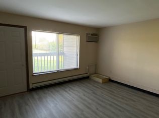 100 E Morning Glory Dr #104, Clintonville, WI 54929