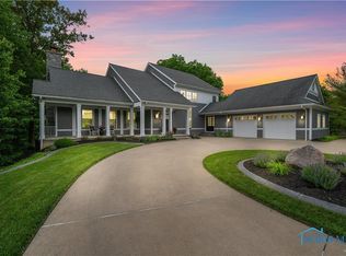 1860 Watermill Ln, Perrysburg, OH 43551