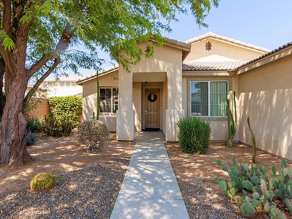 5th image of 82578 Carrara Ct