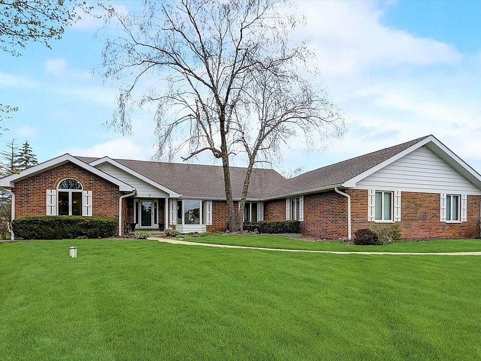7 Bent Tree Ct, Hawthorn Woods, IL 60047 Zillow