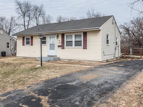 2nd image of 3022 De Porres Ln