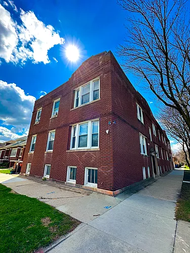4045 W Argyle St #2 Photo 1