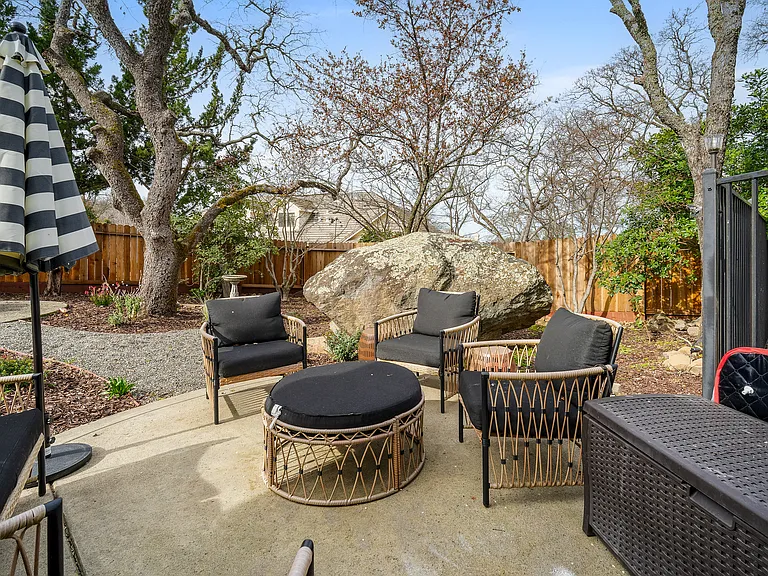 3180 Warren Ln — Photo 41