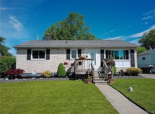 4910 Kennison Pkwy, Hamburg, NY 14075