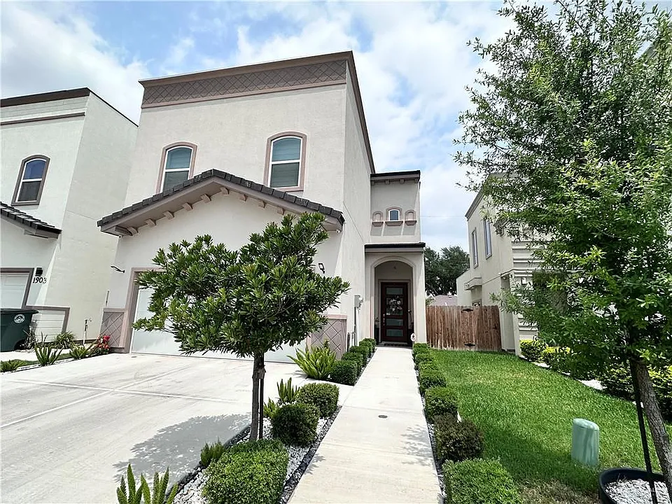 1905 Sunset Dr