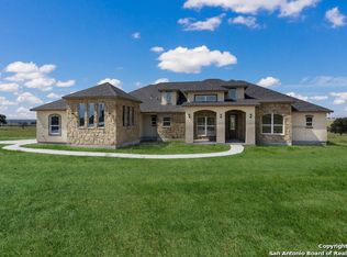 121 Pond View Ct, Spring Branch, TX 78070
