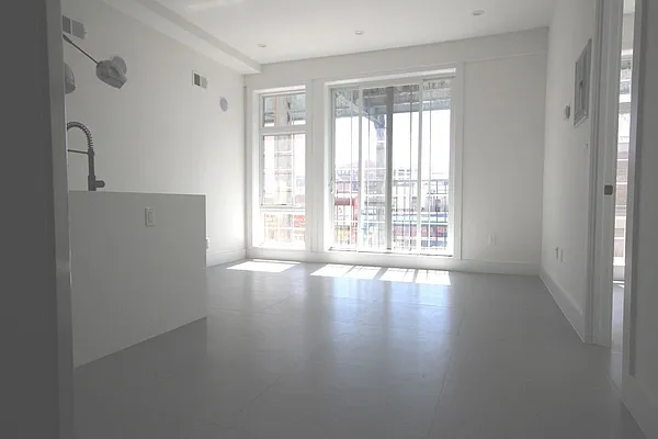 Rented by EXR | media 2