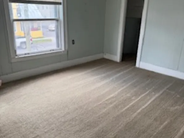 10 Center - Upper, 10 Center Stupper, Geneseo, NY 14454