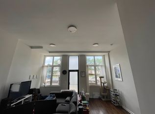 1447 W 17th St APT 1F, Chicago, IL 60608