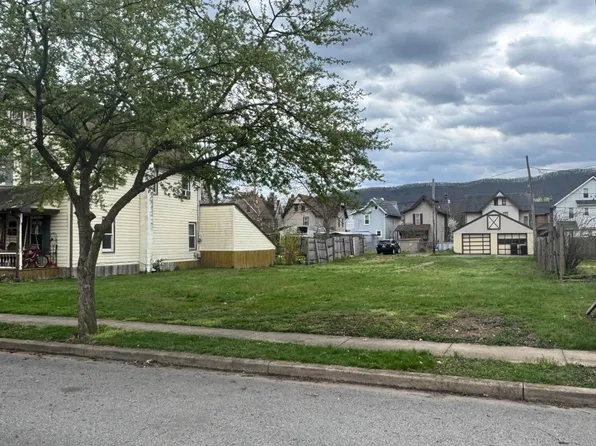 2247 Trenton Ave, Williamsport, PA 17701