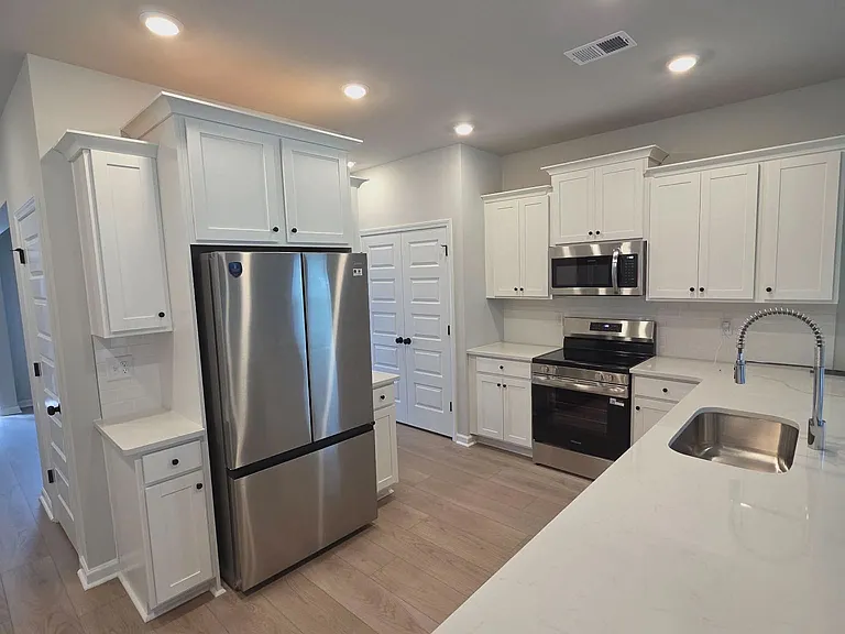 343 Kindred Spirits Dr — Photo 6
