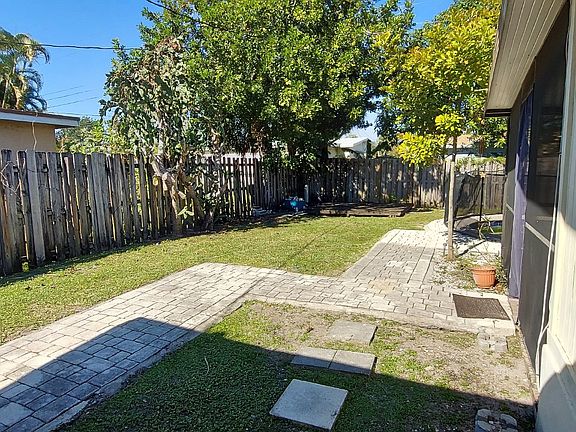 5th image of 6401 NW 26th St