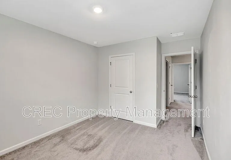 575 Wayton Cir — Photo 23