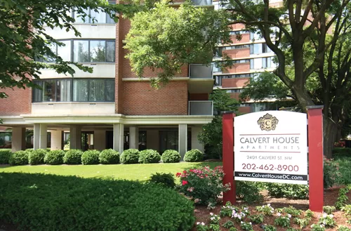 Calvert House Apartments Photo 1
