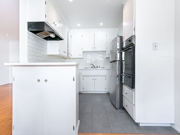 5th image of 6617 Orange St APT 208