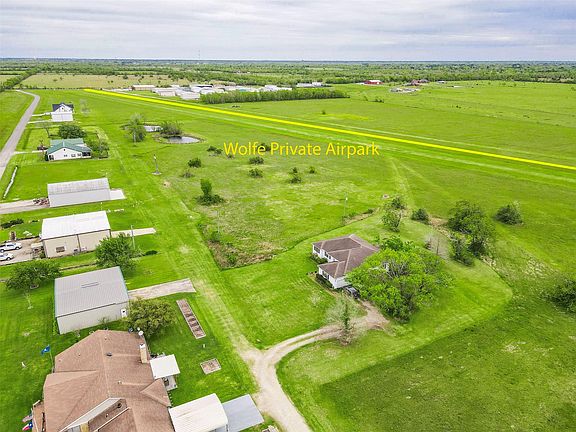 5th image of 19 Hal McLain Rd