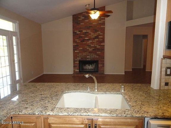 3rd image of 10926 W Laurelwood Ln