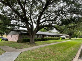 1216 4th St #4, Rosenberg, TX 77471