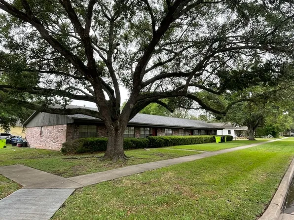 1216 4th Street, 1216 4th St #4, Rosenberg, TX 77471