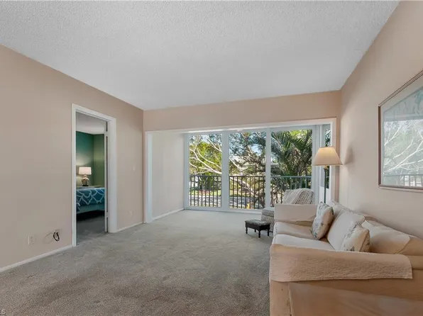 410 Broad AVE S #H-410, NAPLES, FL 34102