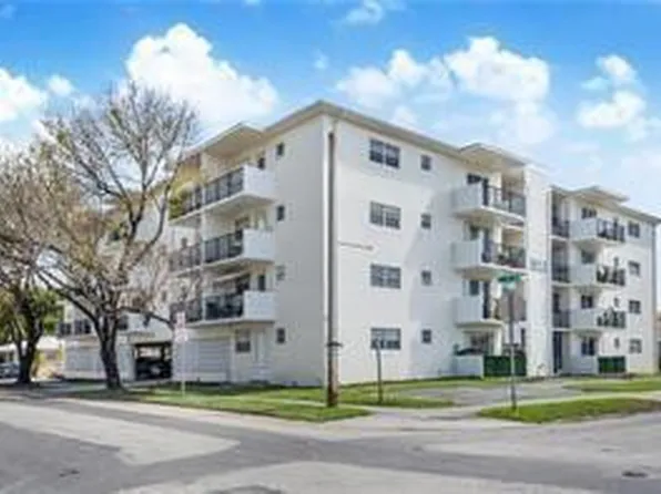 1855 Plunkett Street #206, Hollywood, FL 33020