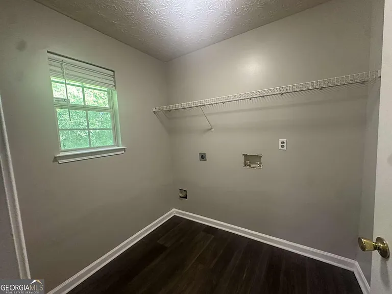 7467 Petunia Dr — Photo 9