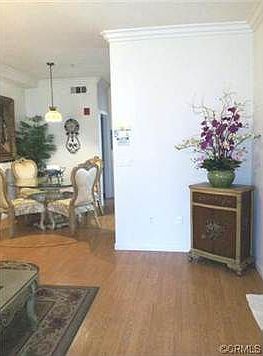 3rd image of 268 N Mar Vista Ave APT 5