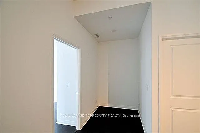 8 Mercer St #206 — Photo 9