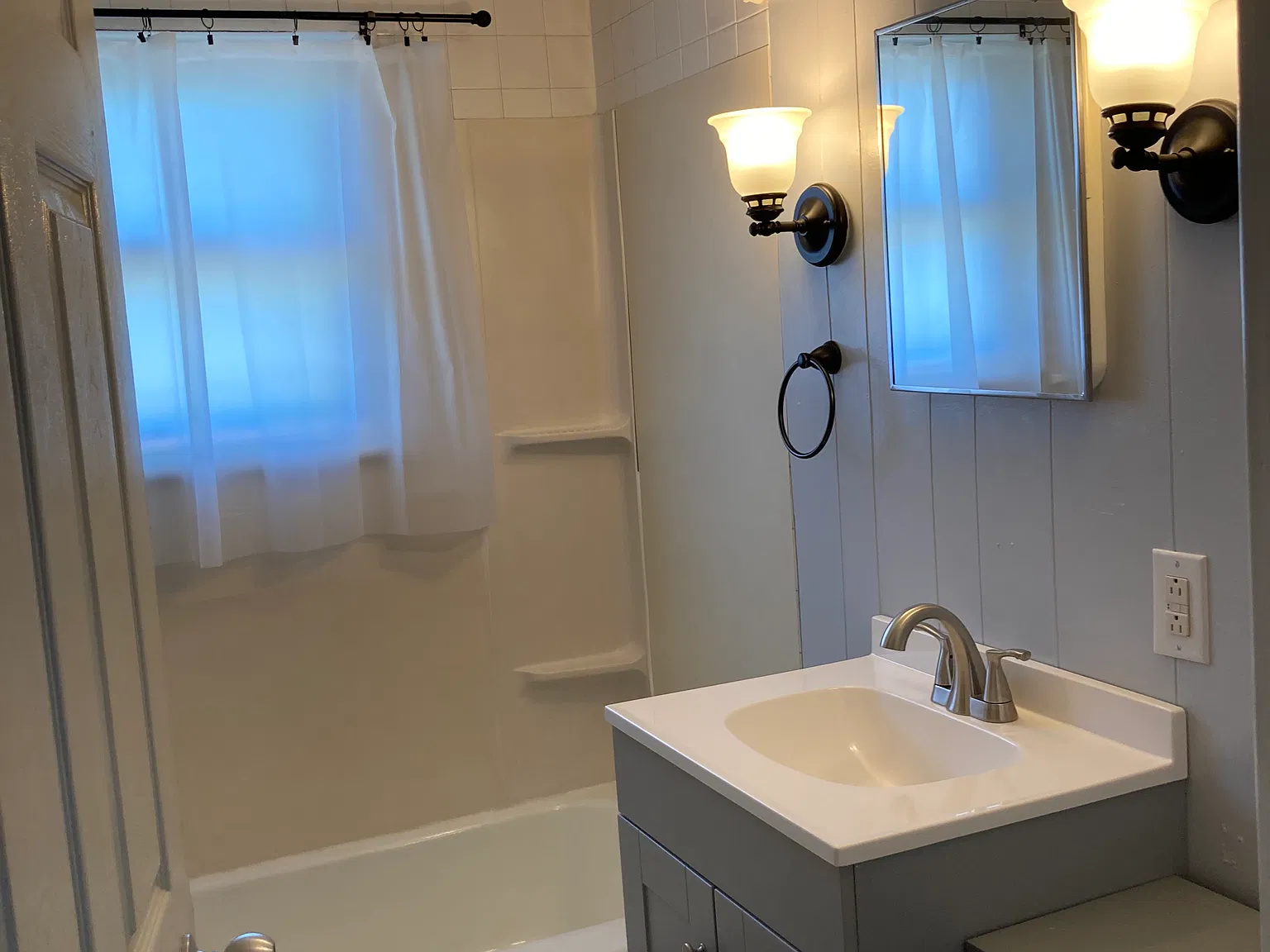 2 bed, 900 sqft, $800 — Photo 4