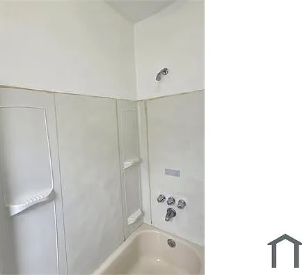 3050 Clairmount St #LOWER — Photo 6