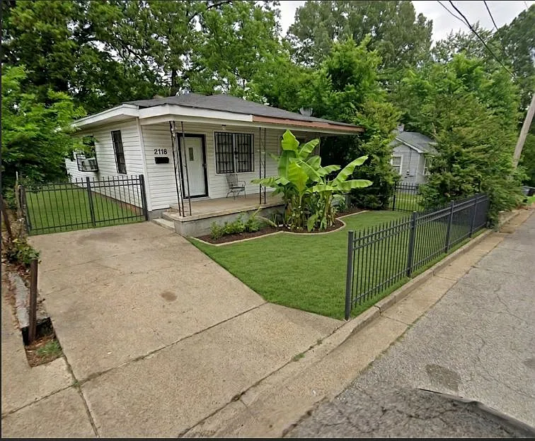 2118 Turner Ave