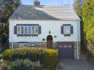 51 Valley Rd, Larchmont, NY 10538