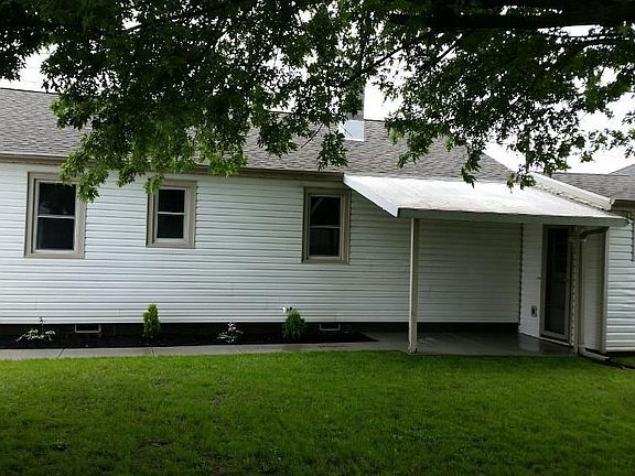 3rd image of 218 Rossler Ave
