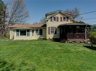 260 Prospect St, Suffield, CT 06078