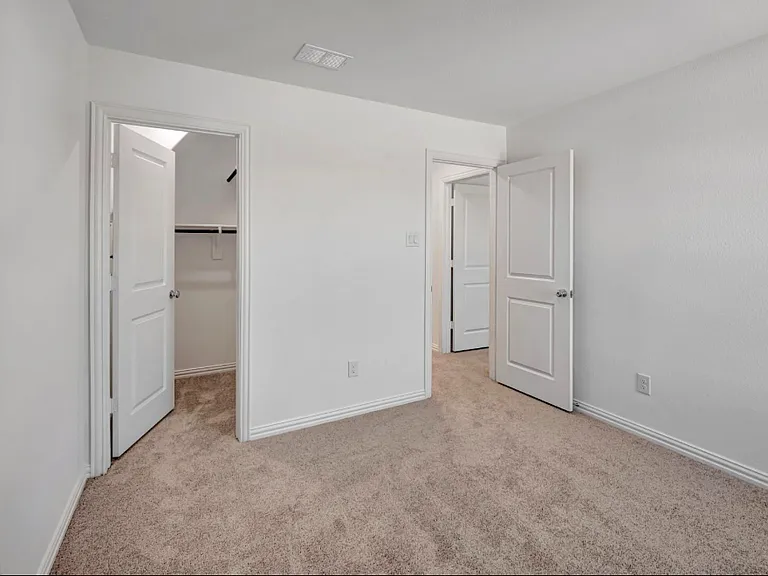 3704 Water Lily Way — Photo 22