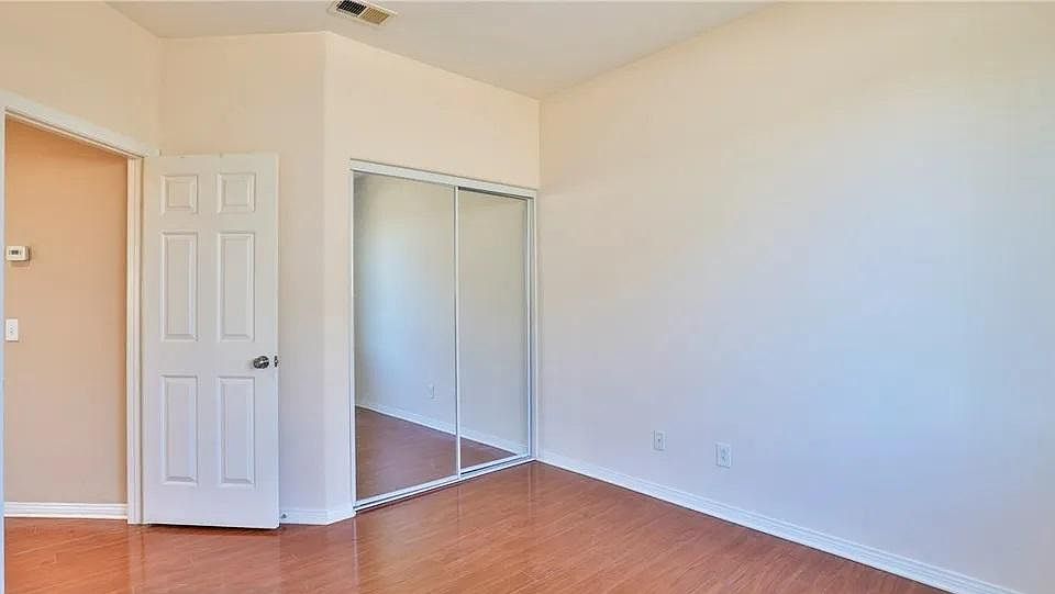 1st image of 4624 W 105th Pl