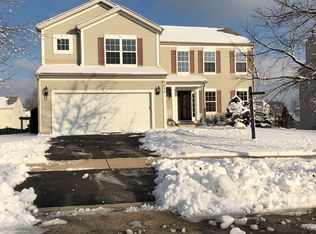 2034 Westbury Ln, Aurora, IL 60502