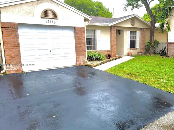 14115 Langley Pl, Fort Lauderdale, FL 33325