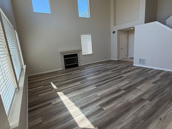 3rd image of 1810 Baylor Ln