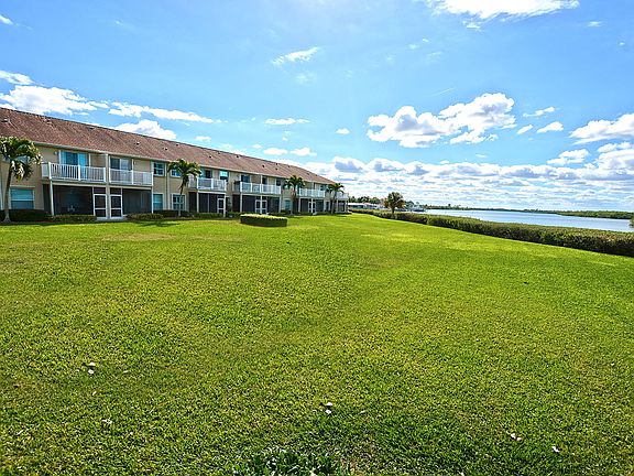 2nd image of 3225 S Lakeview Cir #22102