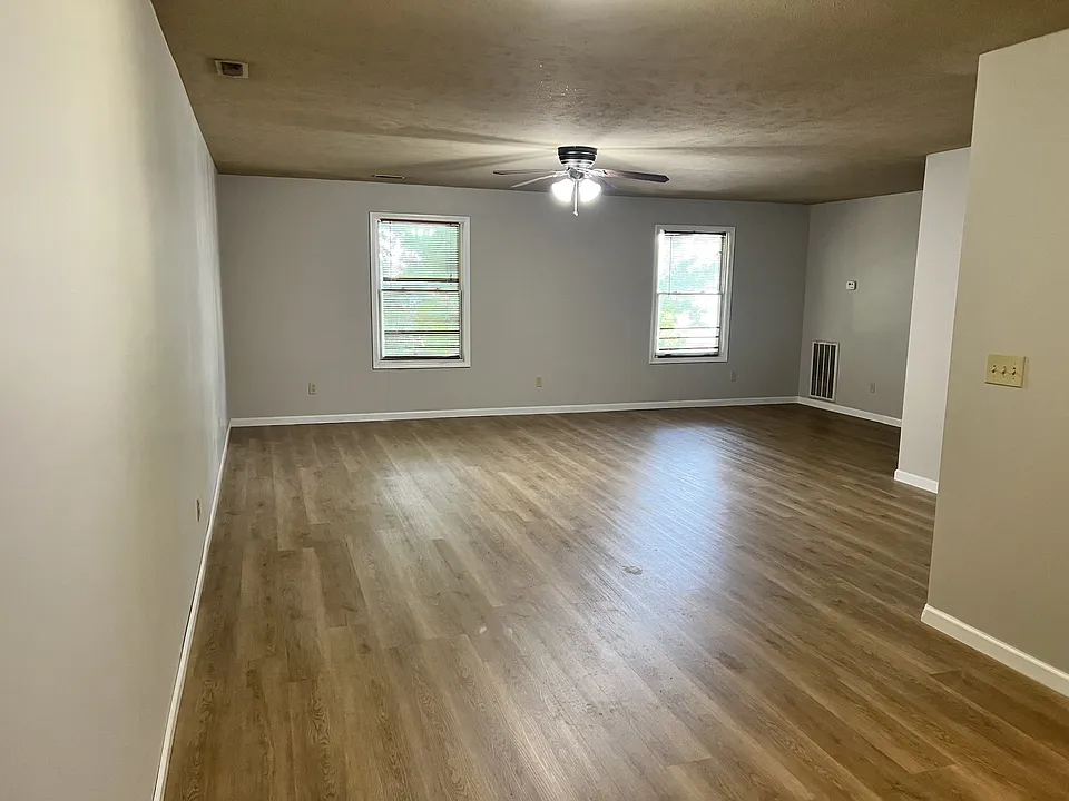 1931 Woods Rd #1B