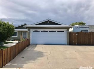 1275 Christine Ct, Manteca, CA 95337