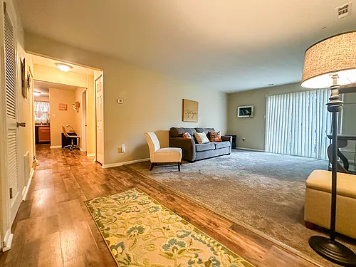 15 Scotch Pine Dr Photo 1