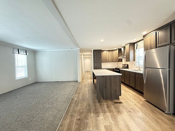 4th image of 29909 Flushing Dr