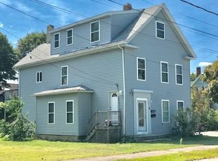 16 Barrows St, Middleboro, MA 02346